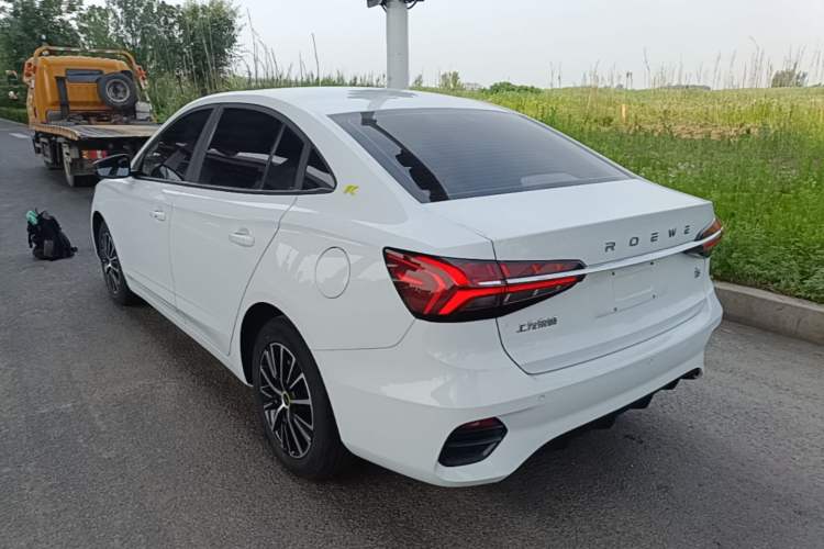 Used Roewe i5 2021 1.5L Manual Platinum Edition Rear Left 45 Deg