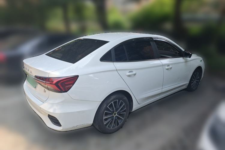 Used Roewe i5 2021 1.5L CVT Platinum Edition Rear Right 45 Deg