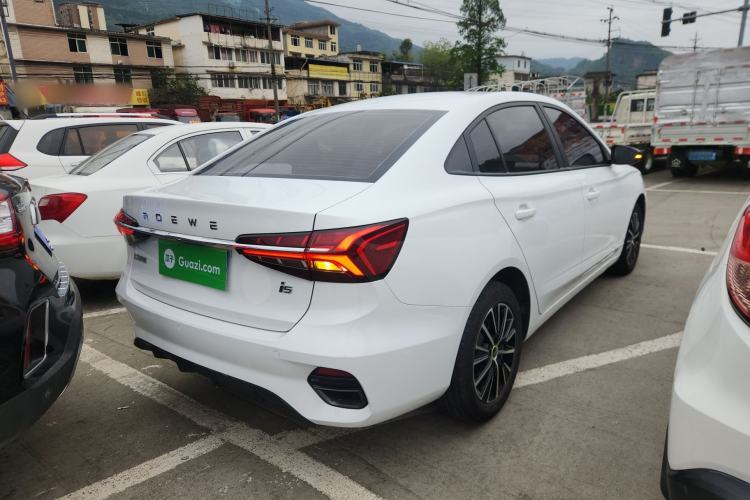 Used Roewe i5 2021 1.5L Manual Platinum Edition Rear Right 45 Deg
