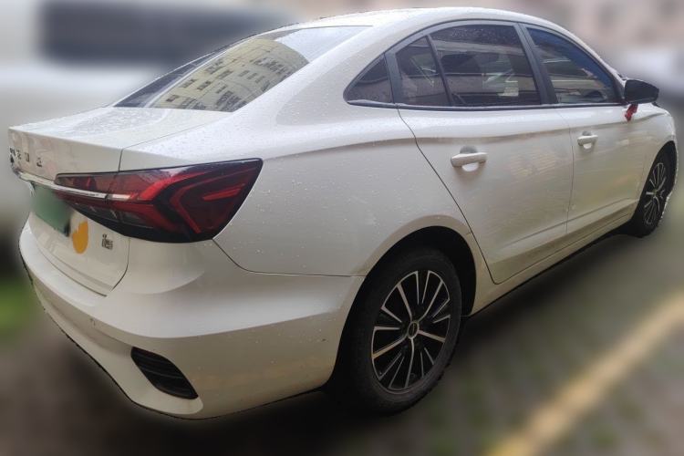 Used Roewe i5 2021 1.5L Manual Platinum Edition Rear Right 45 Deg