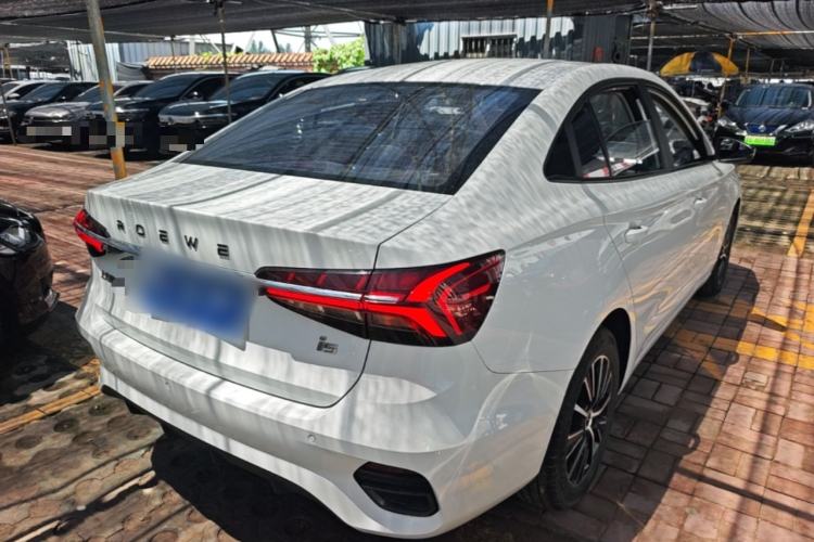 Used Roewe i5 2021 1.5L CVT Platinum Edition Rear Right 45 Deg