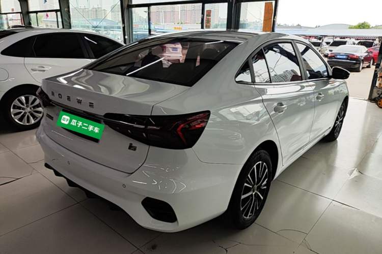 Used Roewe i5 2021 1.5L CVT Platinum Edition Rear Right 45 Deg
