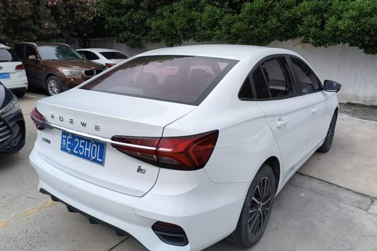 Used Roewe i5 2021 1.5L CVT Diamond Edition Rear Right 45 Deg