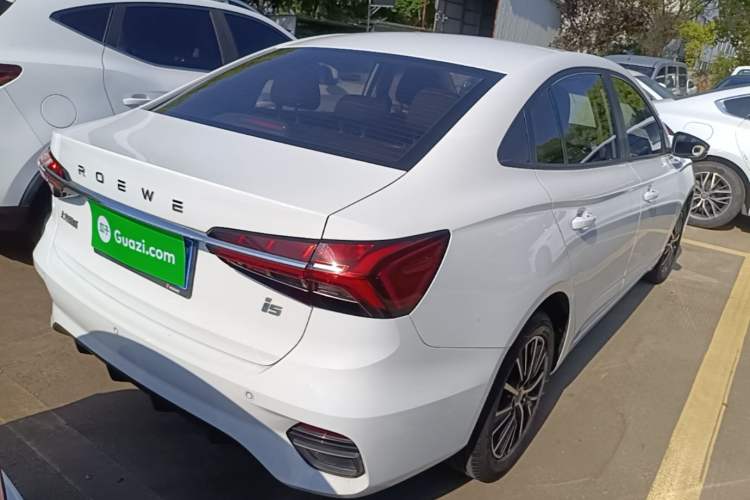 Used Roewe i5 2021 1.5L Manual Platinum Edition Rear Right 45 Deg