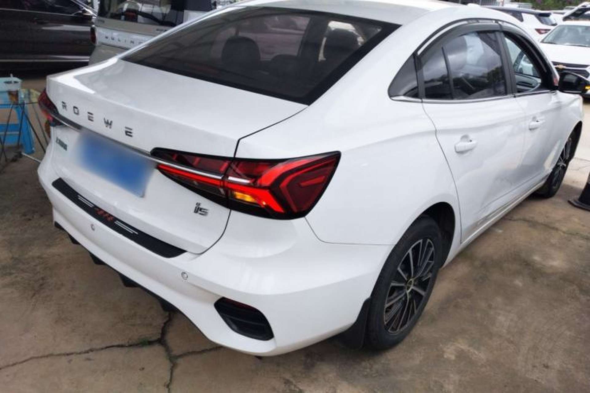 Used Roewe i5 2021 Revised Version 1.5L CVT Diamond Edition Rear Right 45 Deg