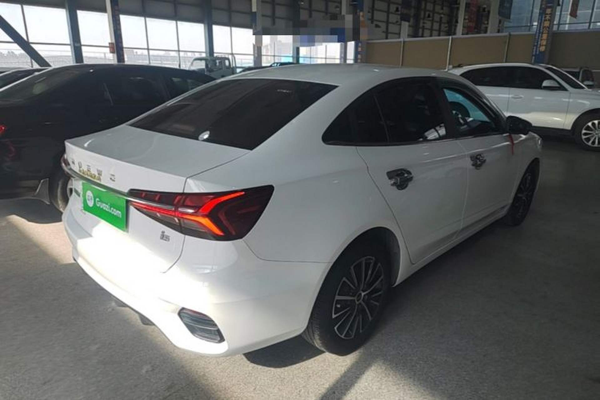 Used Roewe i5 2021 1.5L CVT Diamond Edition Rear Right 45 Deg