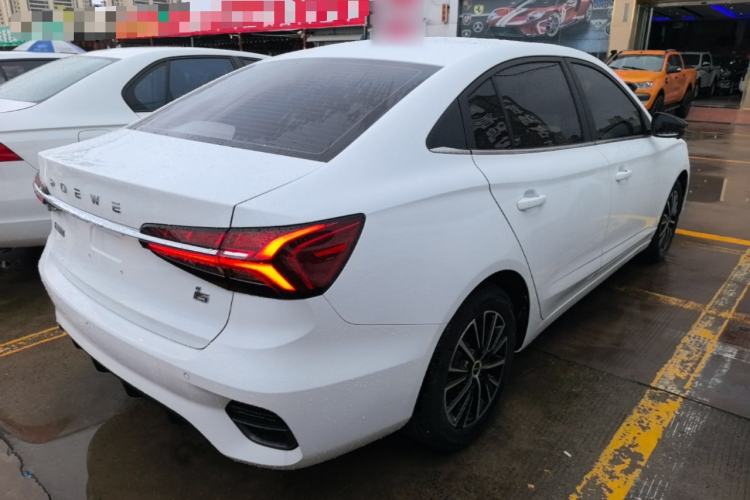 Used Roewe i5 2021 1.5L CVT Diamond Edition Rear Right 45 Deg
