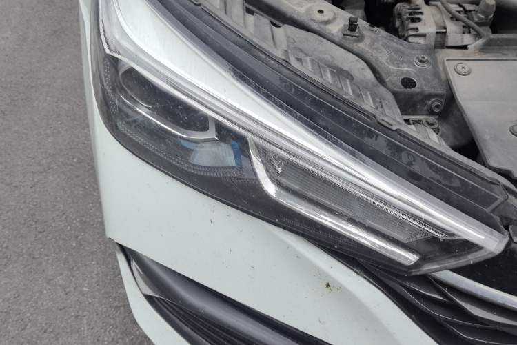 Used Roewe i5 2021 1.5L CVT Starry Edition Right Front Headlight
