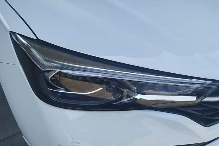 Used Roewe i5 2021 1.5L CVT Platinum Edition Right Front Headlight