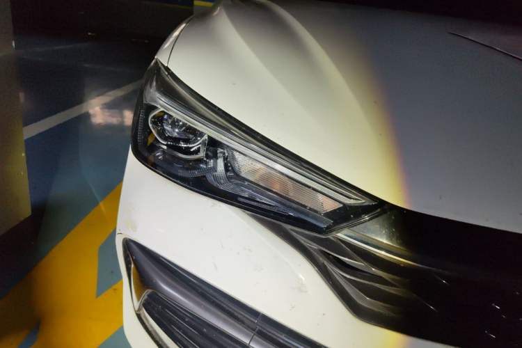 Used Roewe i5 2021 1.5L CVT Platinum Edition Right Front Headlight