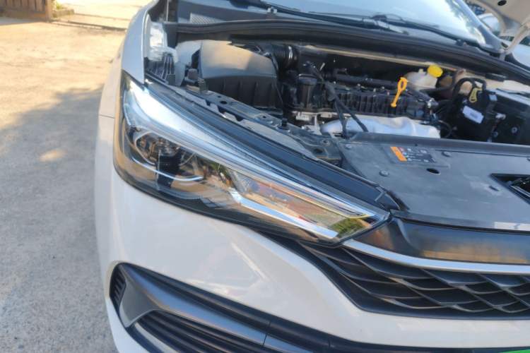Used Roewe i5 2021 1.5L Manual Platinum Edition Right Front Headlight