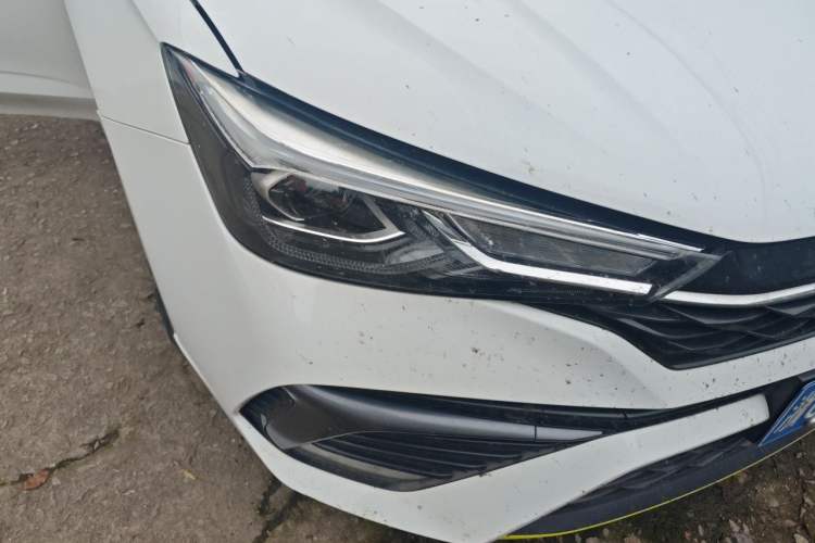 Used Roewe i5 2021 1.5L CVT Platinum Edition Right Front Headlight