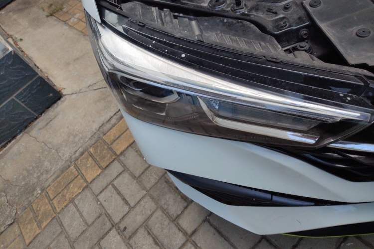 Used Roewe i5 2021 1.5L Manual Platinum Edition Right Front Headlight