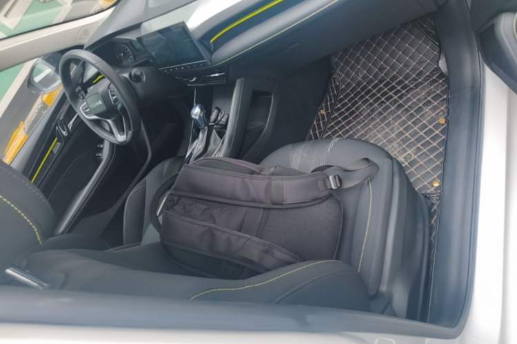 Used Roewe i5 2021 1.5L CVT Platinum Edition Right Front Seat