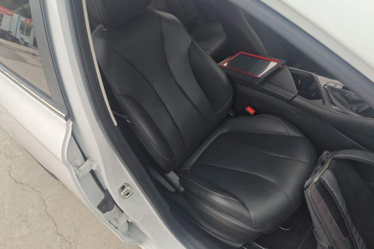 Used Roewe i5 2021 Revised Version 1.5L CVT Diamond Edition Right Front Seat