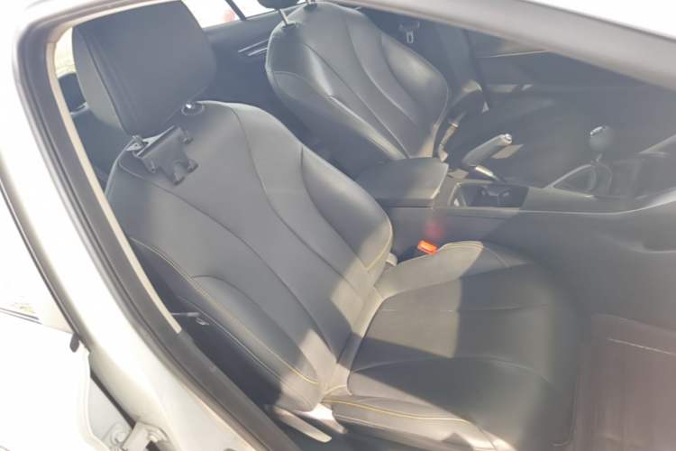 Used Roewe i5 2021 1.5L Manual Comfort Edition Right Front Seat