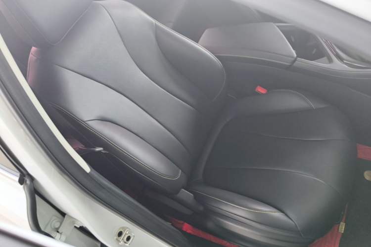 Used Roewe i5 2021 Revised Version 1.5L CVT Diamond Edition Right Front Seat