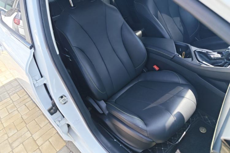 Used Roewe i5 2021 Revised Version 1.5L CVT Diamond Edition Right Front Seat