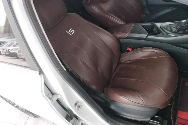 Used Roewe i5 2021 1.5L CVT Diamond Edition Right Front Seat