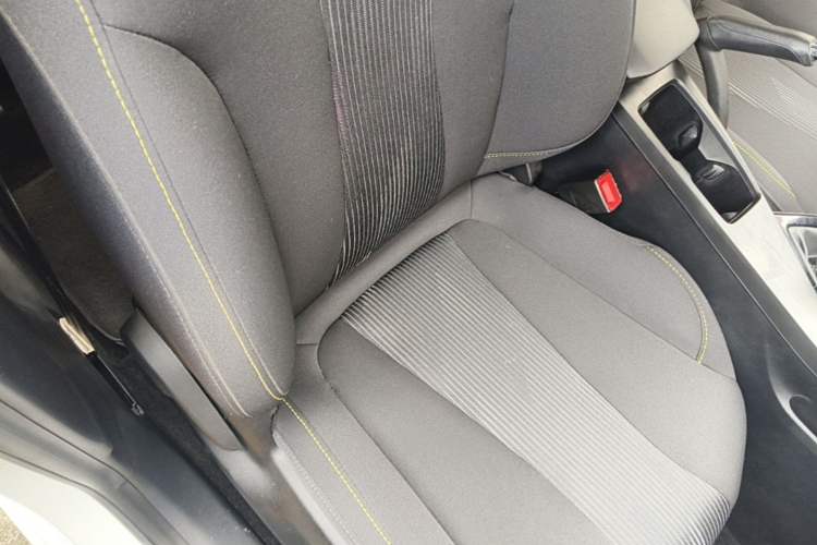Used Roewe i5 2021 1.5L Manual Platinum Edition Right Front Seat