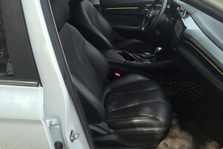 Used Roewe i5 2021 1.5L CVT Diamond Edition Right Front Seat