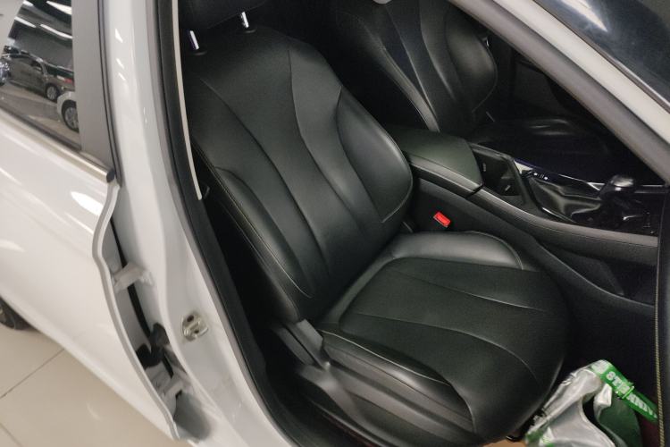 Used Roewe i5 2021 Revised Version 1.5L CVT Diamond Edition Right Front Seat