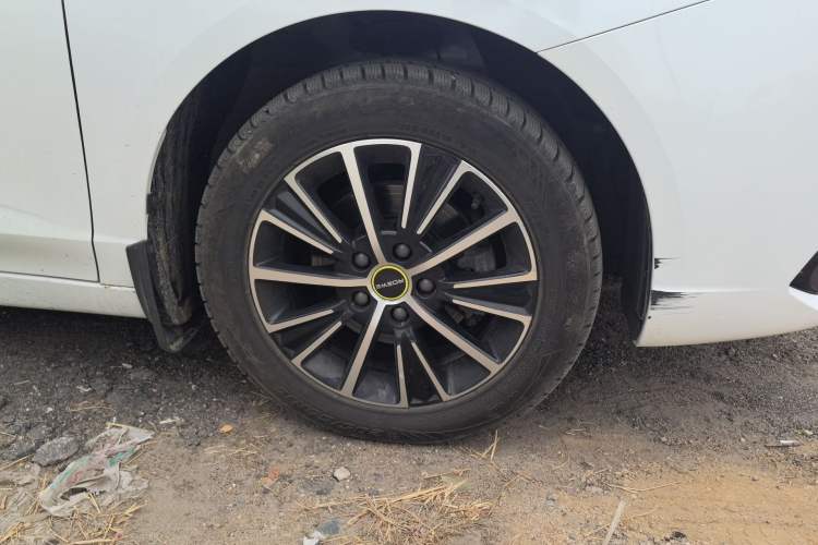 Used Roewe i5 2021 1.5L CVT Platinum Edition Right Front Wheel Hub