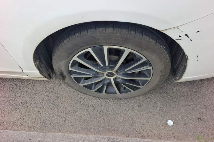 Used Roewe i5 2021 1.5L CVT Platinum Edition Right Front Wheel Hub
