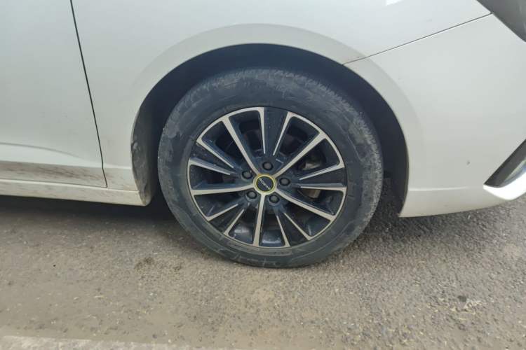 Used Roewe i5 2021 1.5L CVT Assurance Edition Right Front Wheel Hub