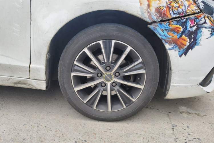 Used Roewe i5 2021 1.5L CVT Platinum Edition Right Front Wheel Hub