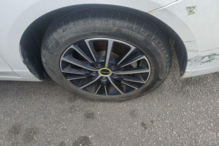 Used Roewe i5 2021 1.5L CVT Platinum Edition Right Front Wheel Hub