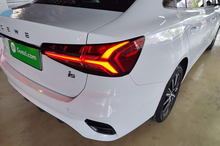 Used Roewe i5 2021 1.5L Manual Platinum Edition Right Rear Taillight