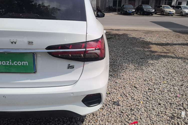 Used Roewe i5 2021 1.5L Manual Diamond Edition Right Rear Taillight