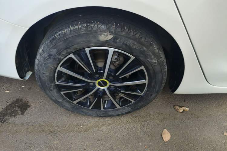 Used Roewe i5 2021 1.5L CVT Platinum Edition Right Rear Wheel Hub