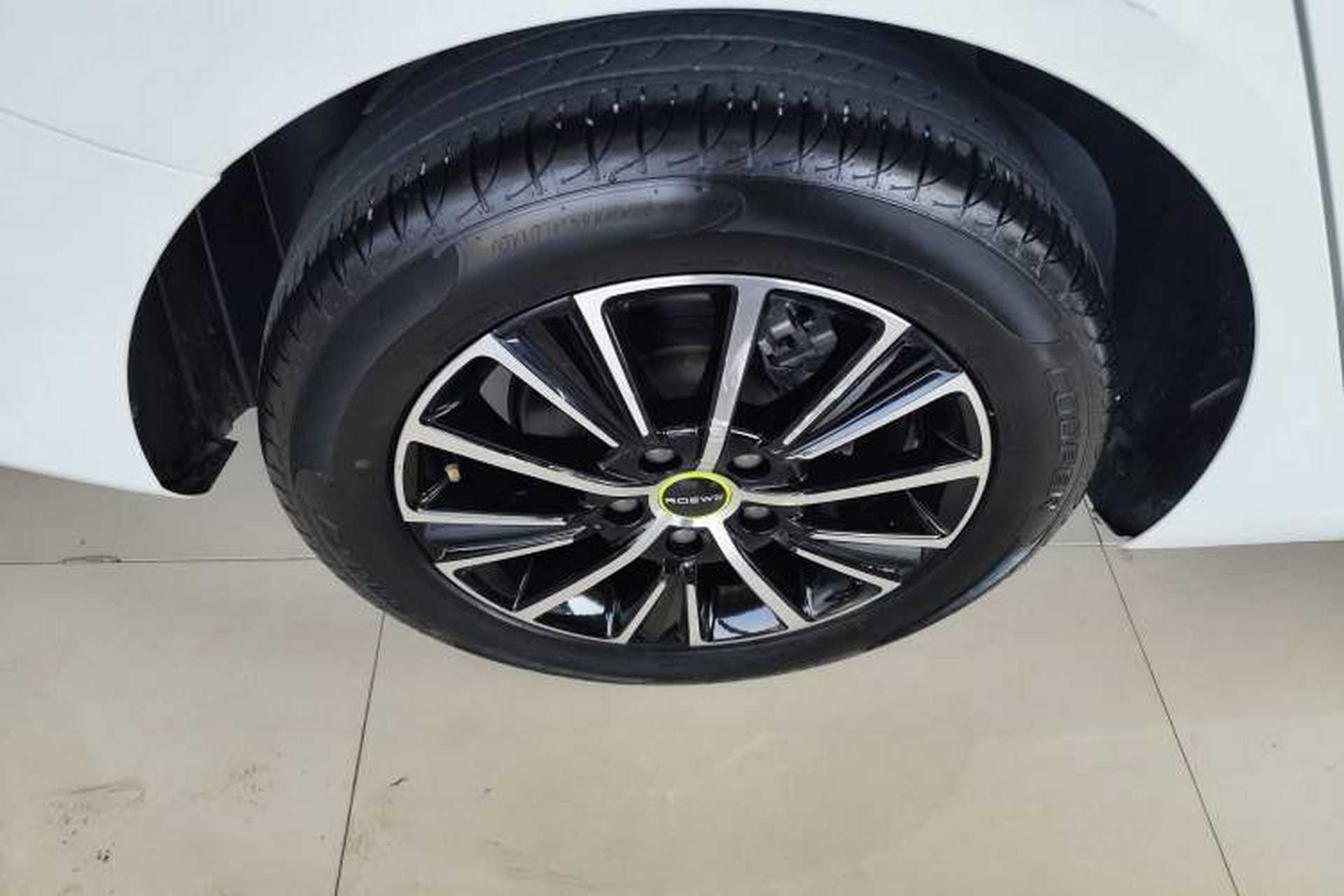 Used Roewe i5 2021 1.5L CVT Diamond Edition Right Rear Wheel Hub