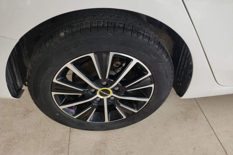 Used Roewe i5 2021 1.5L CVT Platinum Edition Right Rear Wheel Hub