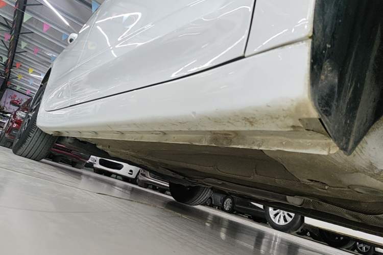 Used Roewe i5 2021 1.5L CVT Platinum Edition Right Side Sill