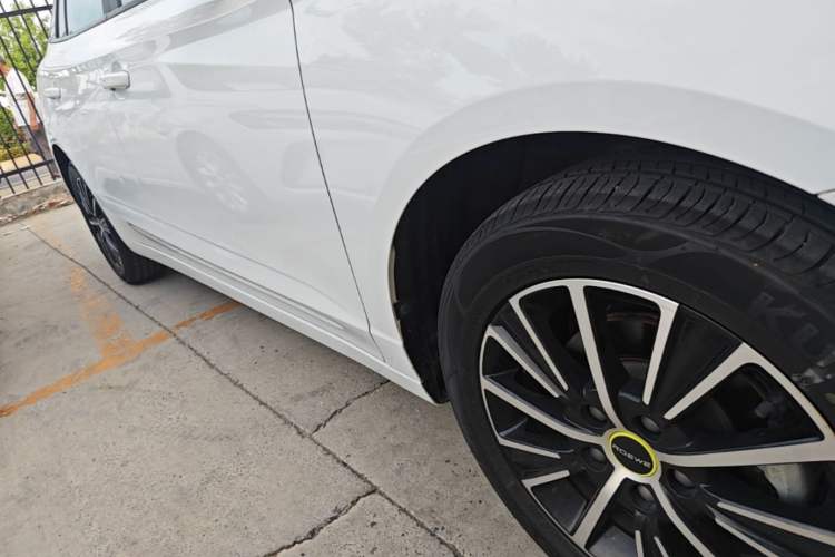 Used Roewe i5 2021 1.5L CVT Platinum Edition Right Side Sill