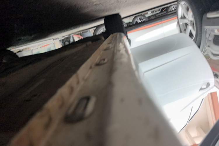 Used Roewe i5 2021 1.5L Manual Diamond Edition Right Side Sill