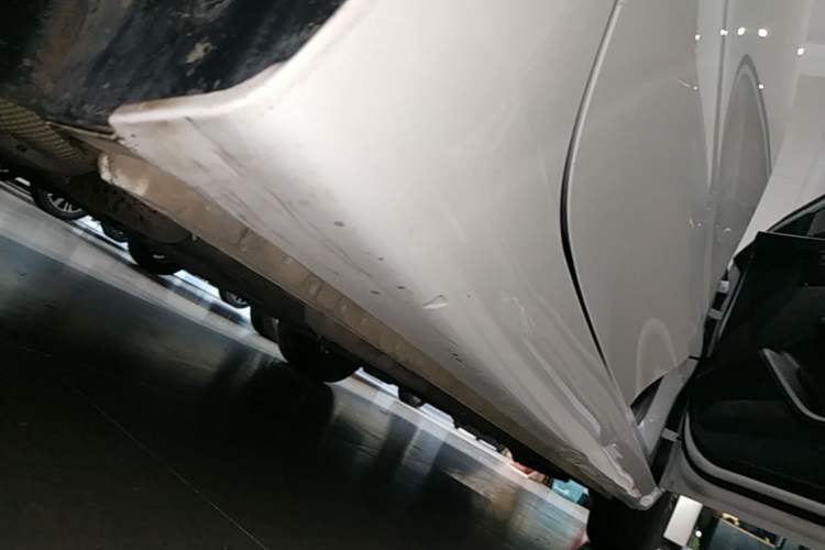 Used Roewe i5 2021 1.5L CVT Diamond Edition Right Side Sill