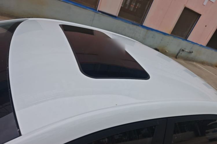 Used Roewe i5 2021 1.5L Manual Diamond Edition Roof