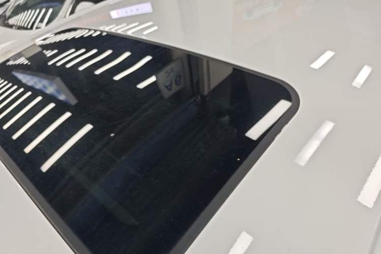 Used Roewe i5 2021 1.5L CVT Platinum Edition Roof
