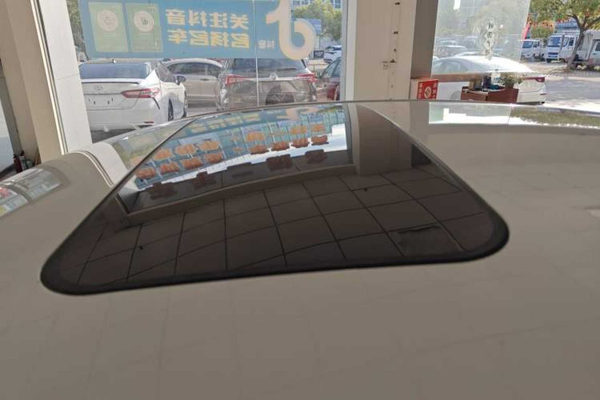 Used Roewe i5 2021 Revised Version 1.5L CVT Diamond Edition Roof