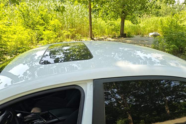 Used Roewe i5 2021 1.5L CVT Platinum Edition Roof
