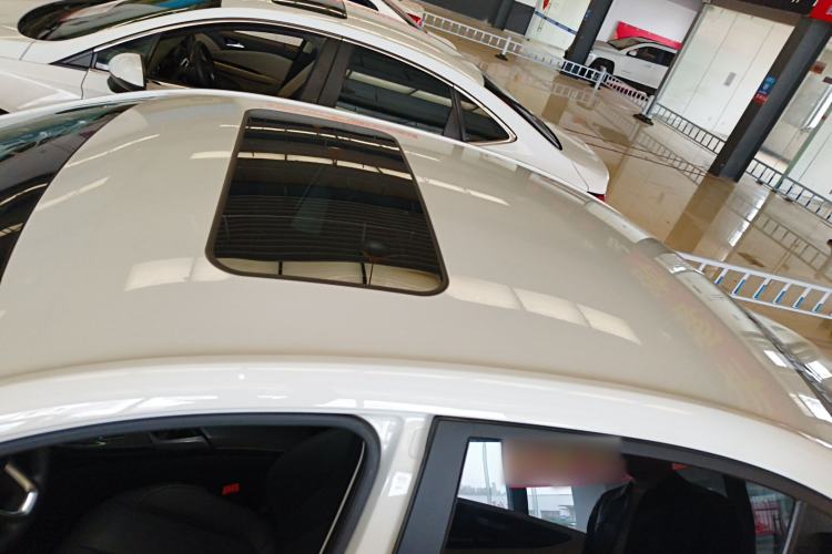 Used Roewe i5 2021 Revised Version 1.5L CVT Diamond Edition Roof