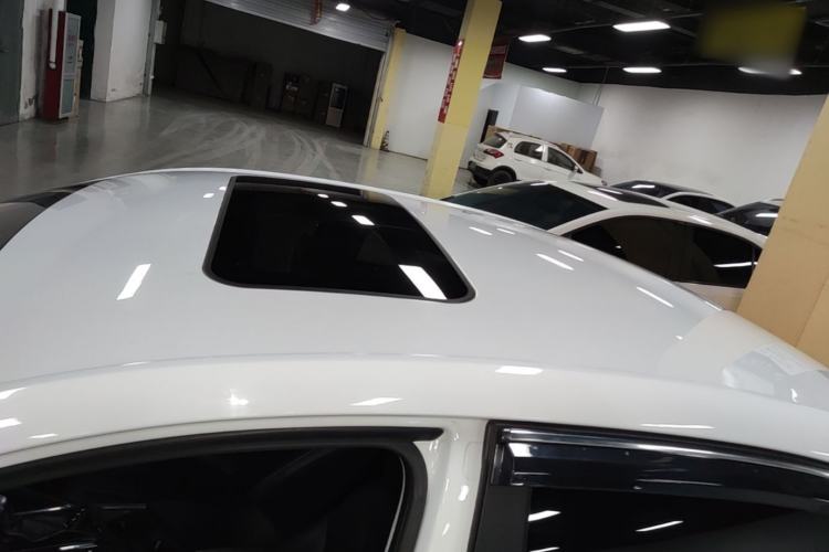 Used Roewe i5 2021 Revised Version 1.5L CVT Diamond Edition Roof