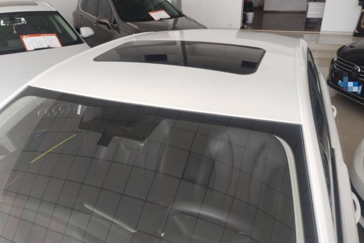 Used Roewe i5 2021 Revised Version 1.5L CVT Diamond Edition Roof