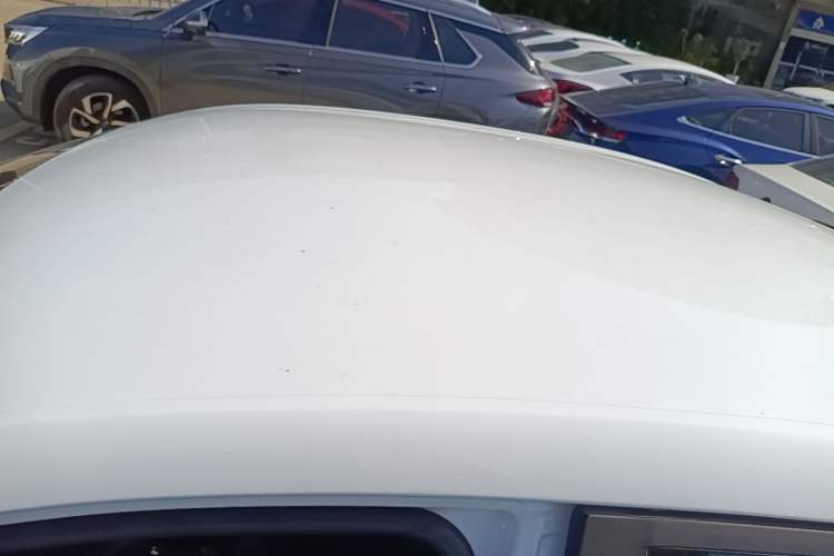 Used Roewe i5 2021 1.5L Manual Platinum Edition Roof