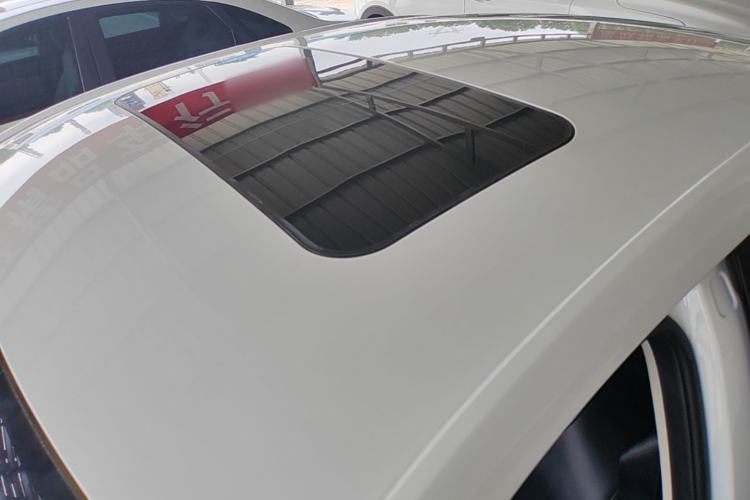 Used Roewe i5 2021 Revised Version 1.5L CVT Diamond Edition Roof