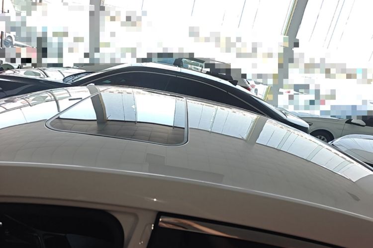 Used Roewe i5 2021 1.5L CVT Platinum Edition Roof